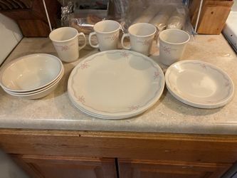 Cornell dinner set