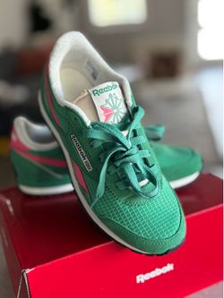 NEW NIB Reebok Classic AZ Women’s 7.5 - Green & Pink 🌸⚡️