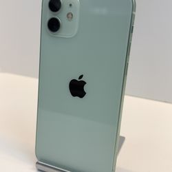 Apple iPhone 12 64gb. ( Fully Unlocked )
