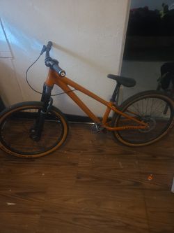 Commencal Absolute 24