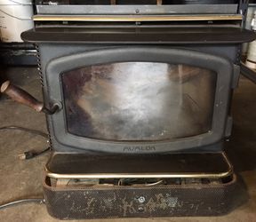 Avalon wood burning stove / Fireplace insert for Sale in Fallbrook, CA -  OfferUp