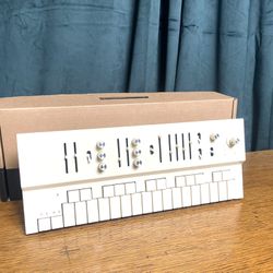 Vongon Replay Polyphonic Synthesizer 