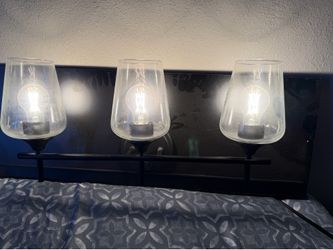 Triple light w/ wall scones