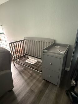 Grey crib
