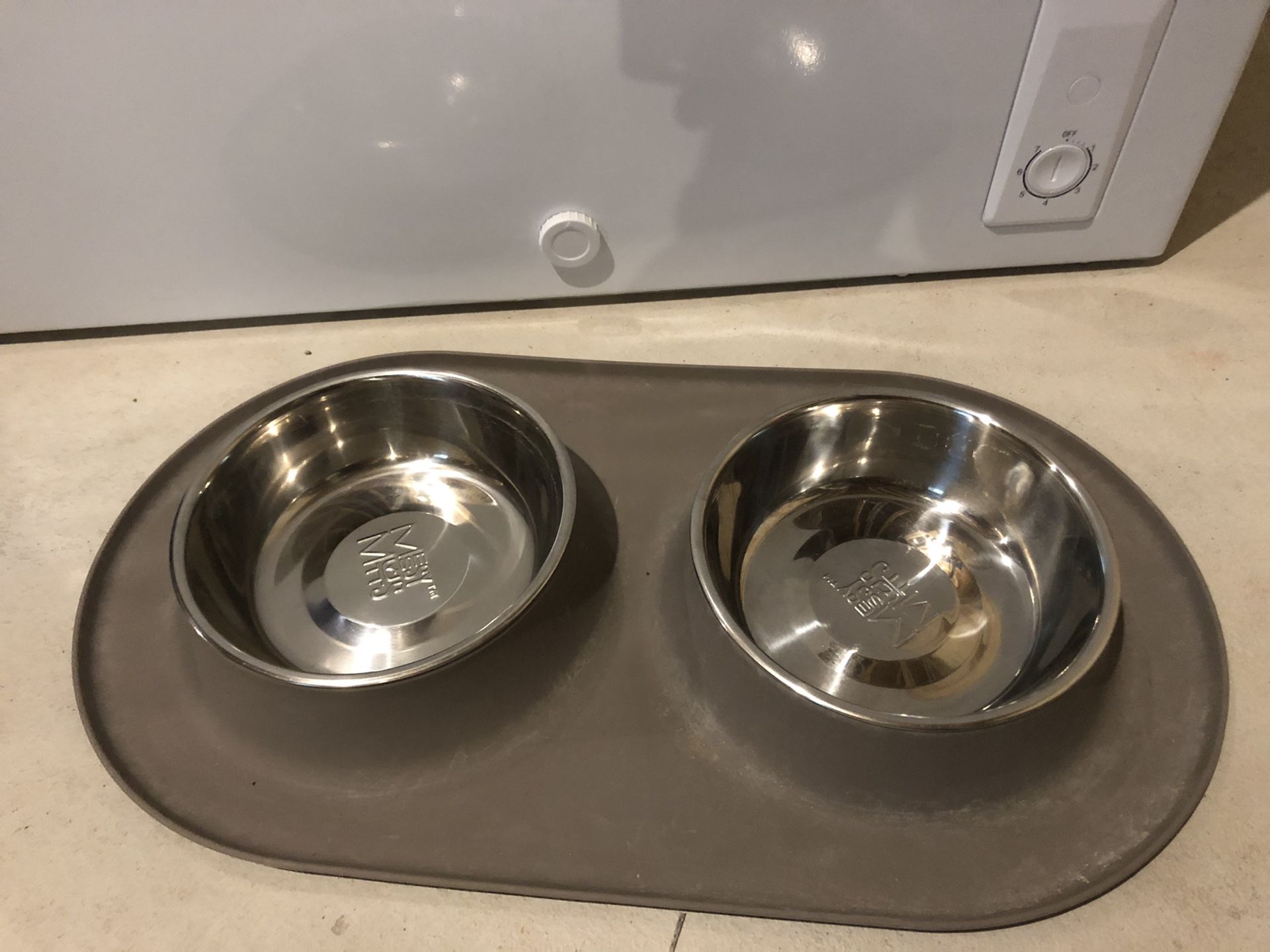 No drip Dog food bowls