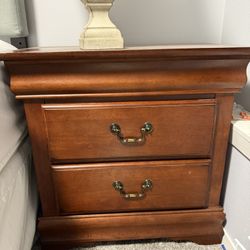 Set Of 2 Antique Wood Nightstands
