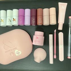 Like New OLIVE & JUNE Gel Manicure System (Retail $125)