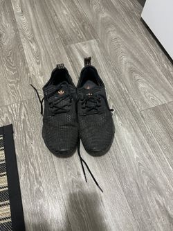 Adidas MND R1 (men size 10)