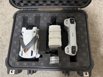 DJI Mini 3 Pro Fly More + DJI RC + 3 Batteries
