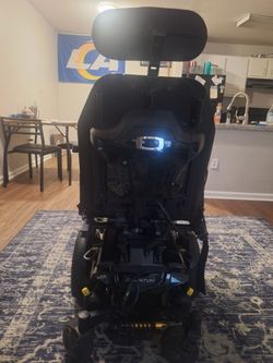 Quantum Edge ,Black
