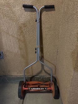 Manual lawnmower