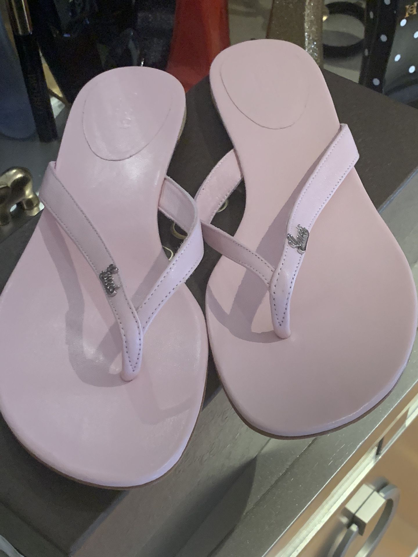 Authentic Gucci Script Pink Leather Thong Sandal Flip Flops - New In Box
