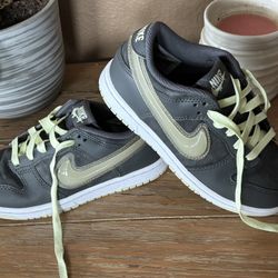 Glow In The Dark Nike Size 13.5c