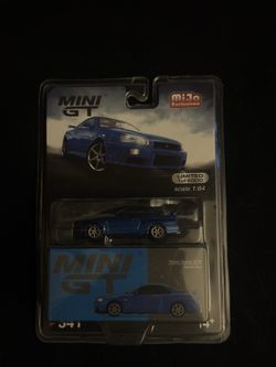 GTR R34 Mini GT Diecast