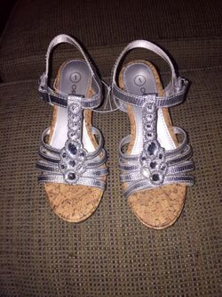 Sz.1 New Little Girl wedges Sparkly Silver