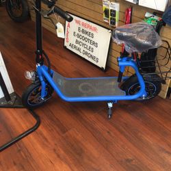 eScooter with seat and basket (new)