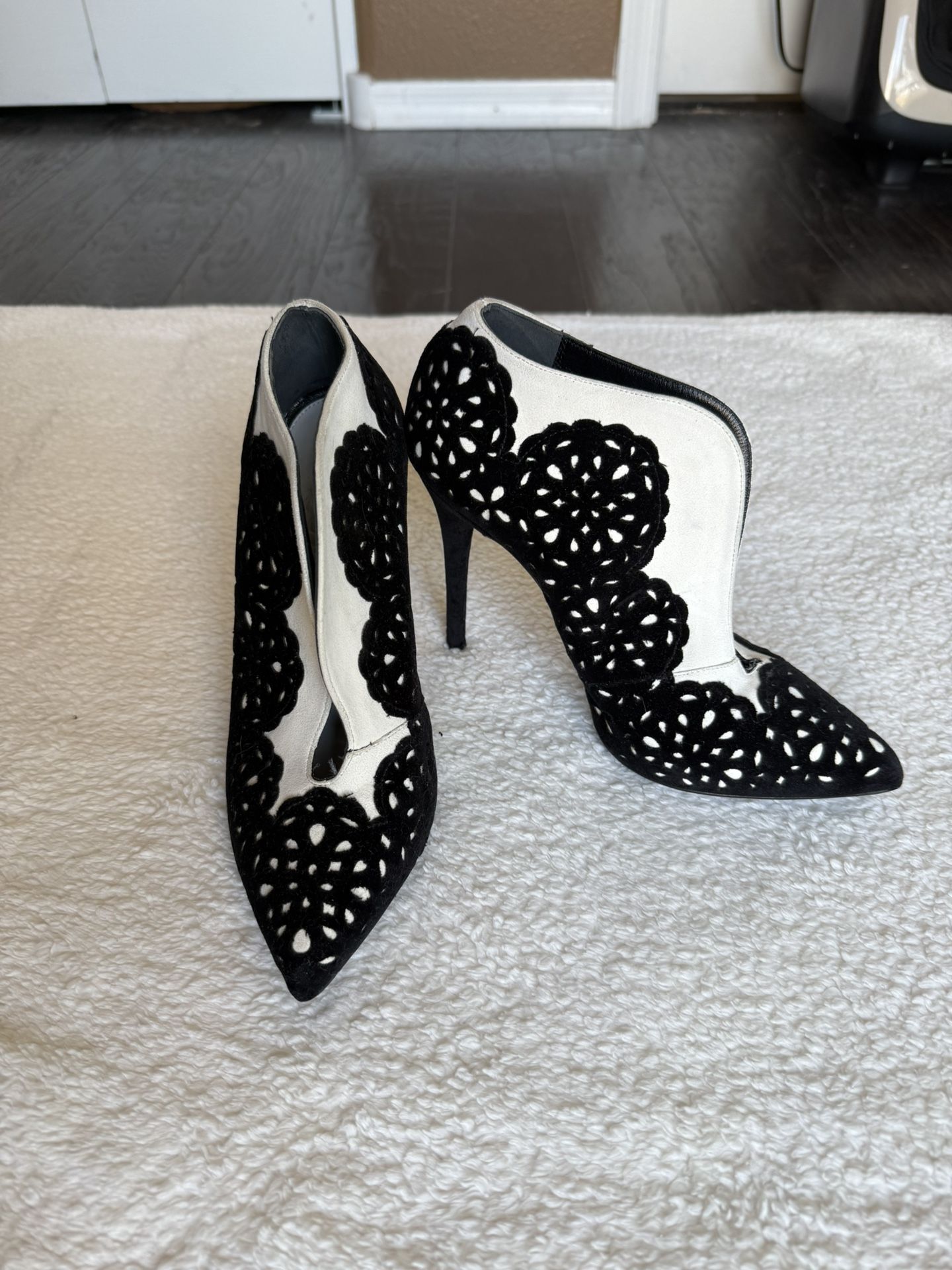 Alexander McQueen Booties
