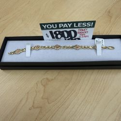 14kt Flower Bracelet 