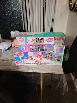 LOL fashion shop house