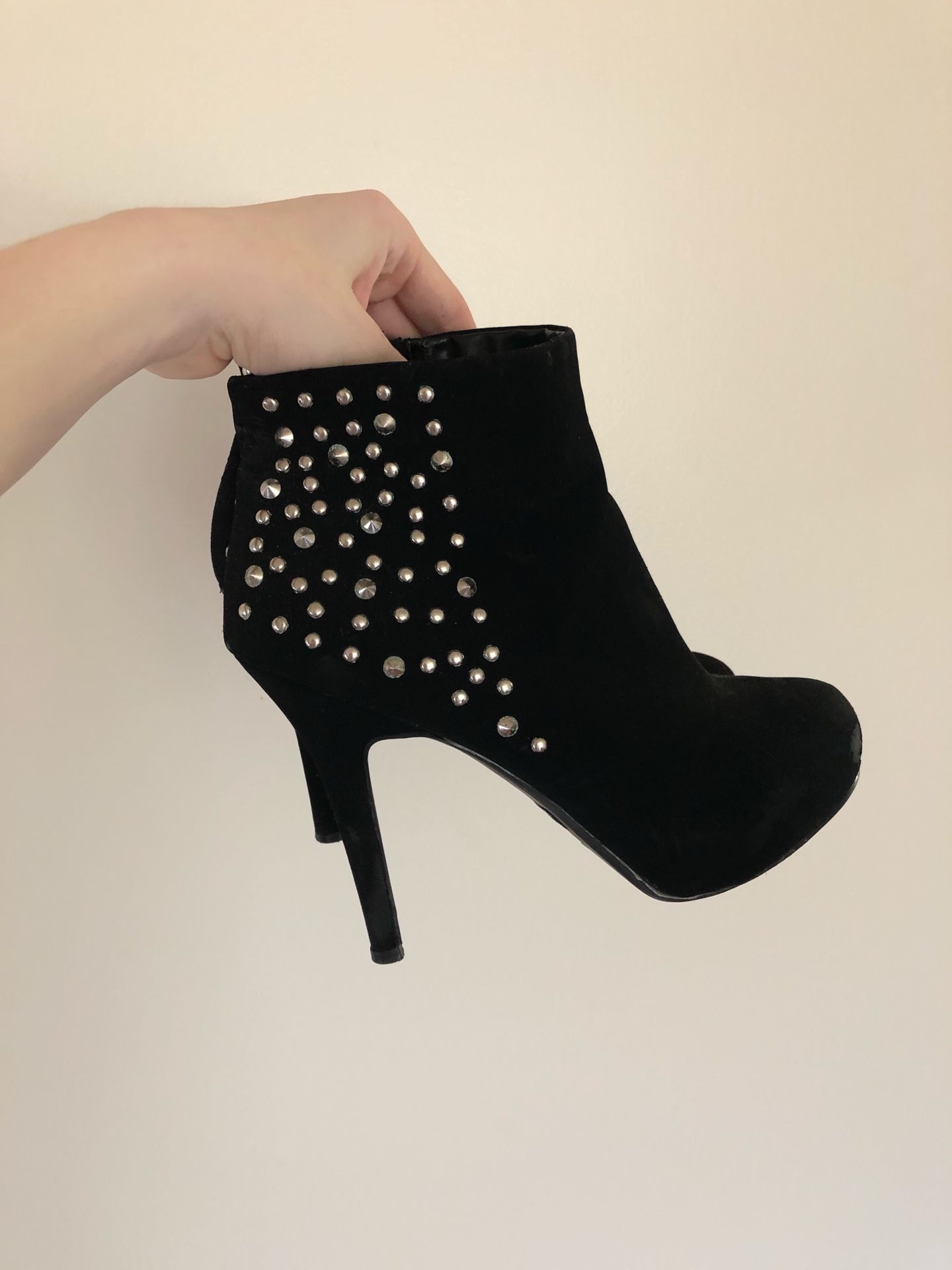 Madeline Stuart Women High-Heel Ankle Sparkly Black Boots