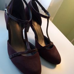 Burgundy Strappy Pumps Size 7 1/2 