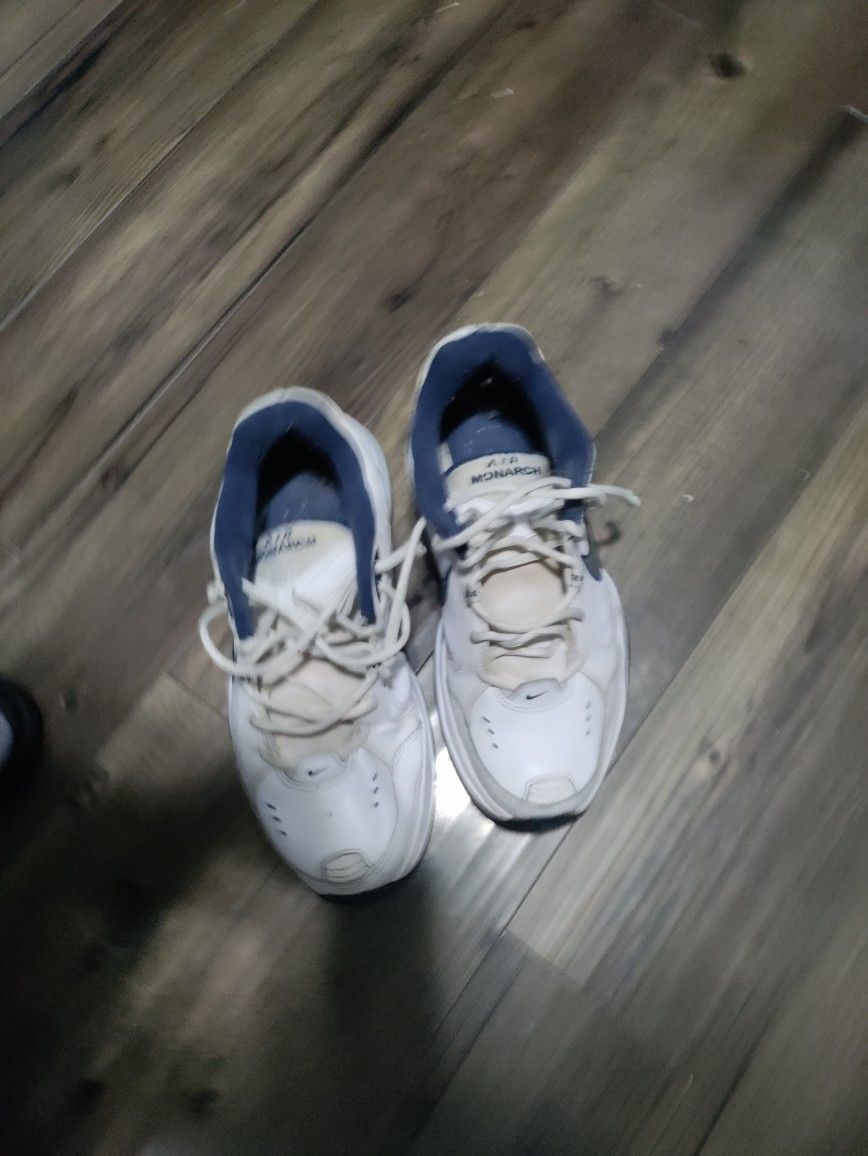 Shoes. Nike Man. Size. 8