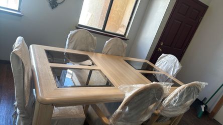 Almost Brand new heavy duty, wood dinner table