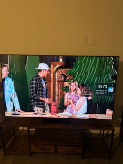 Samsung 70” Smart TV + TV Stand – Must Go