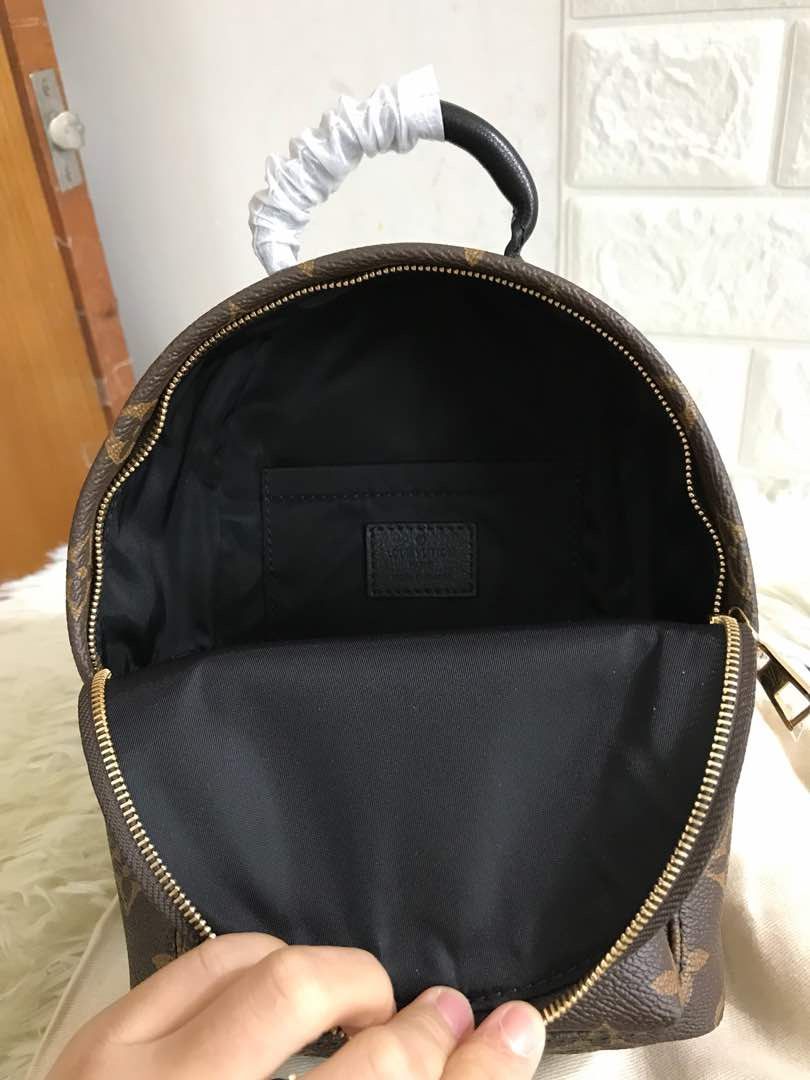 PALM SPRINGS MINI backpack for Sale in Las Vegas, NV - OfferUp