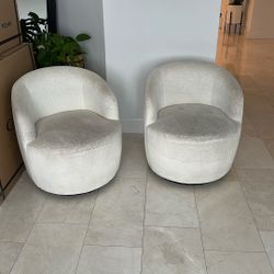 White/cream Swivel Chairs (Need To Be Cleaned) 