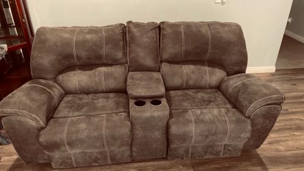 Dual recliner free must pick up