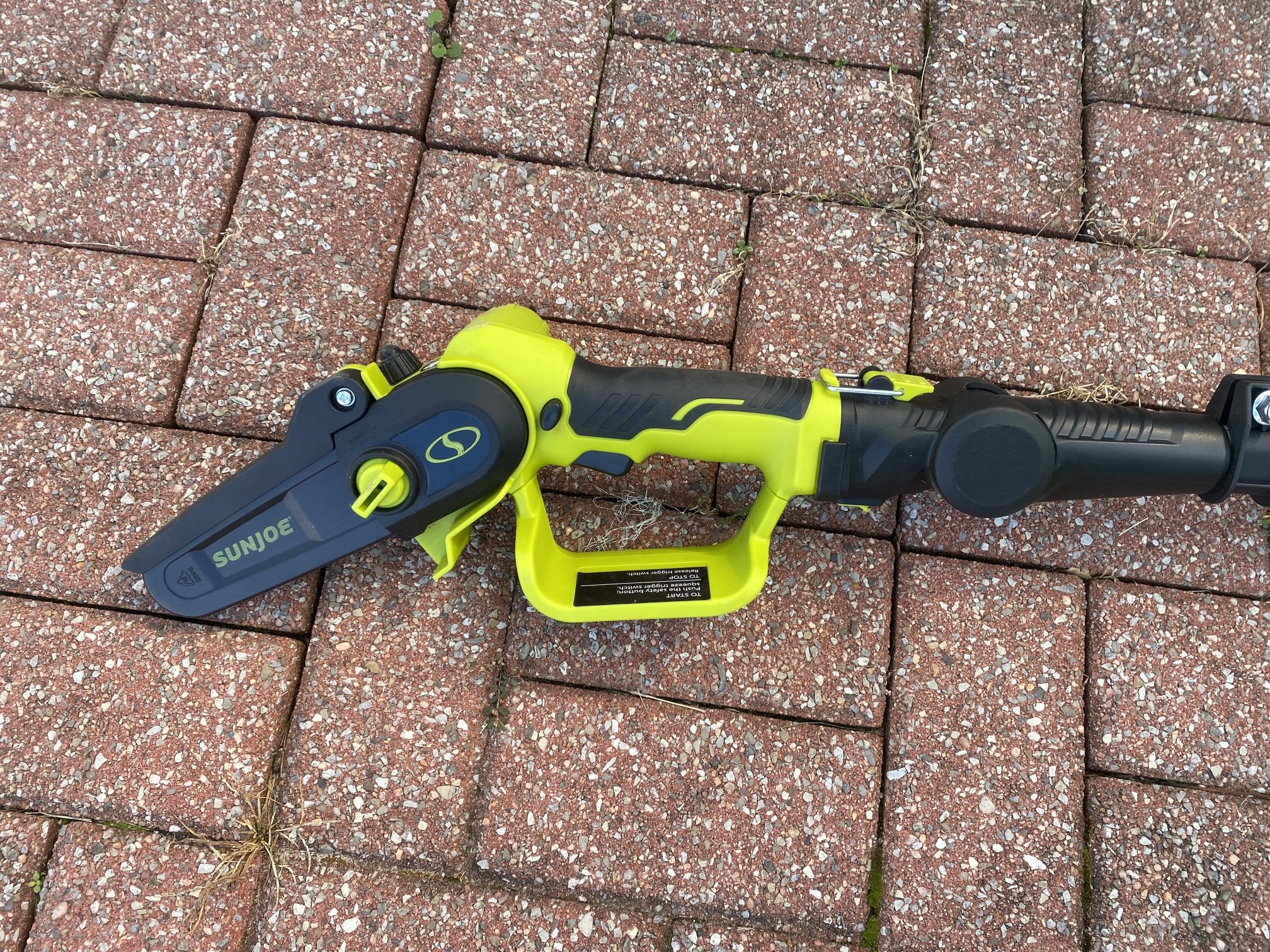 Sun Joe Cordless Pruning Saw + Telescoping Pole Model 24V-HCSWP-LTE