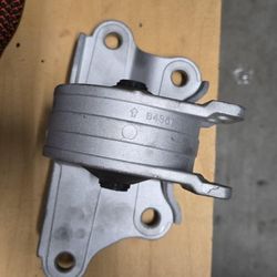 Transmission Mount For Mitsubishi Eclipse