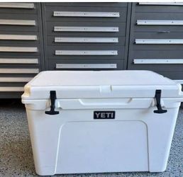 Yeti 105 Cooler