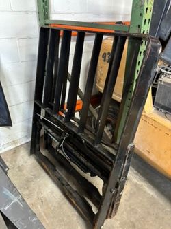 Forklift LBR’s side shifts