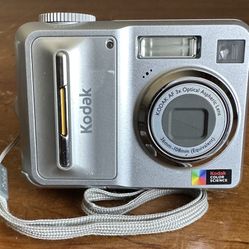 Kodak EasyShare C653 6.1MP Compact 3x Optical Zoom Point & Shoot Digital Camera