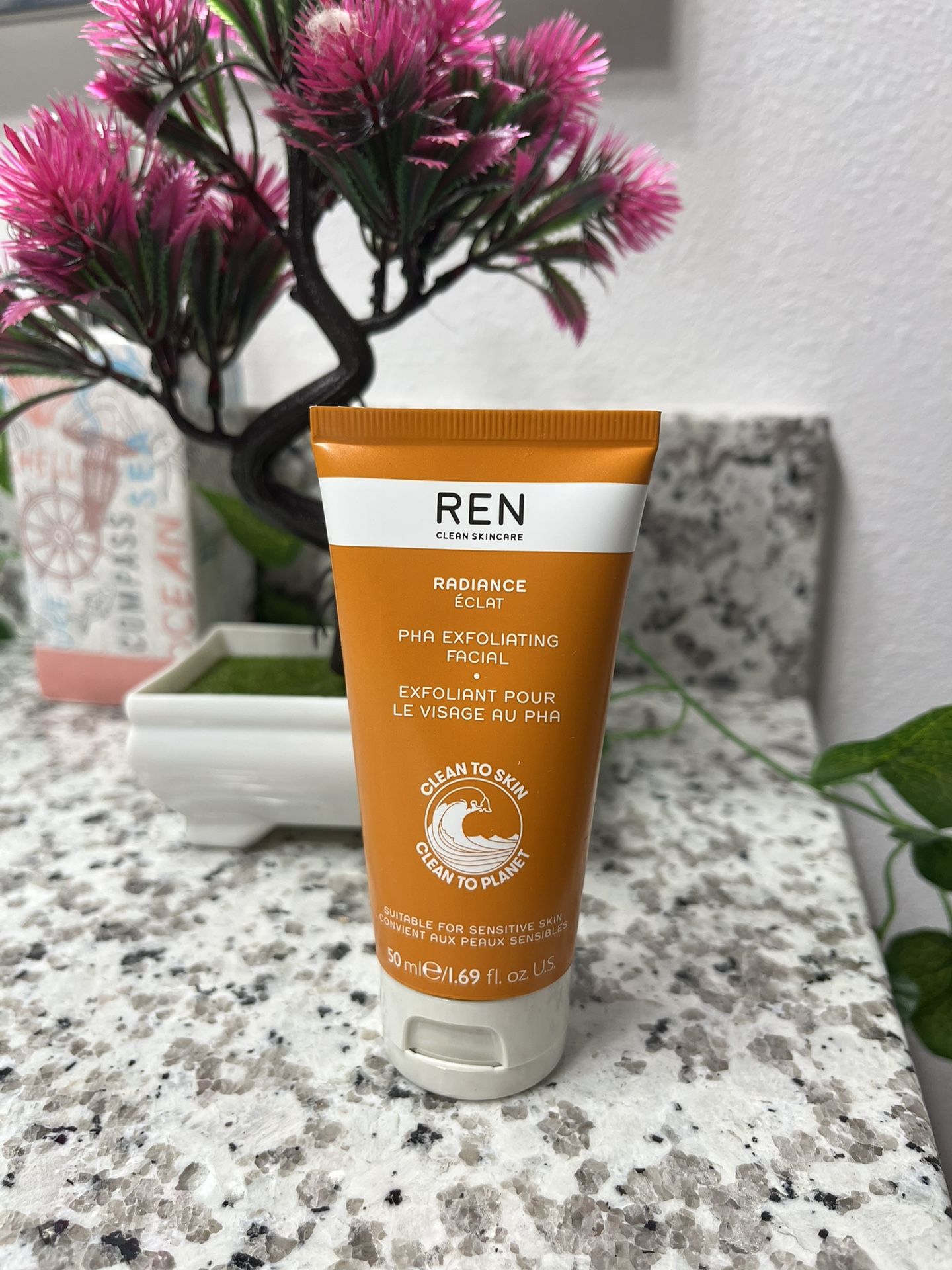 REN PHA EXFOLIATING FACIAL WASH