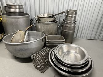 Mix Of Commercial Pots, Bowls, Etc