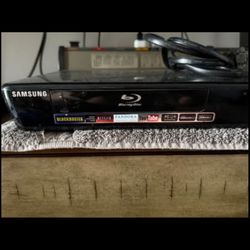 Samsung BD-P3 Blu-Ray Disc Player, New remote,  w Cables:-HDMI, Optical Audio, AV Out & 7.1CH Analog Audio Out. Tested!!!😎
