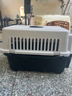Dog carrier