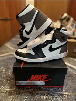 Jordan 1 Mocha Size 9