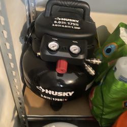 Husky 175PSI 6 Gal 3 Hp Pancake Air Compressor