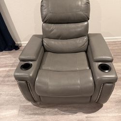 Recliner 