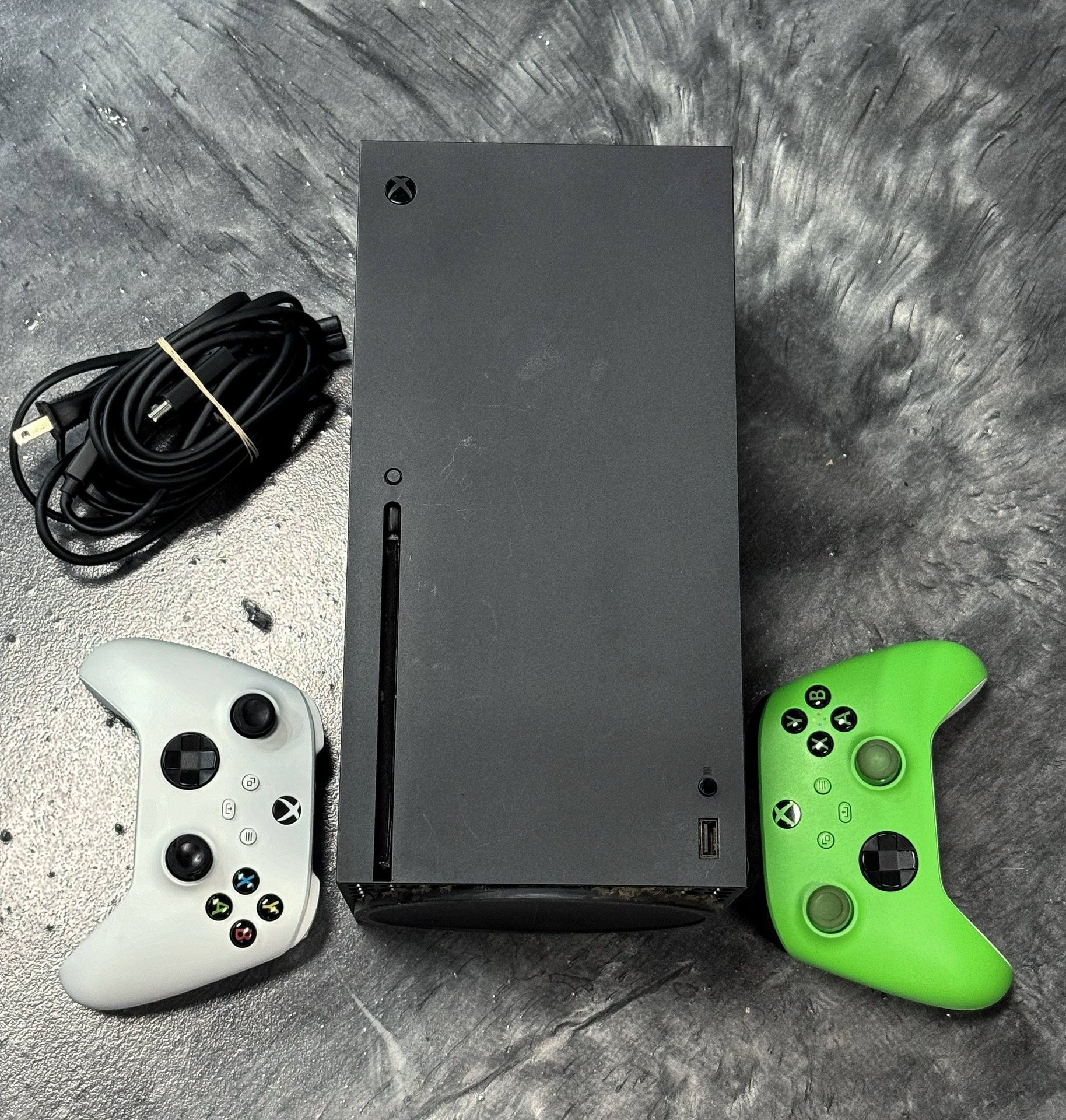 Microsoft only Xbox Series X 1TB Console Gaming System Only Black 1882 Box, Power Cord, Two controllers
