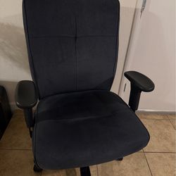 Office Chair – Comfortable & Good Condition