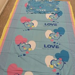Tulip Twin Size Bedsheets And Pillowcase Set 