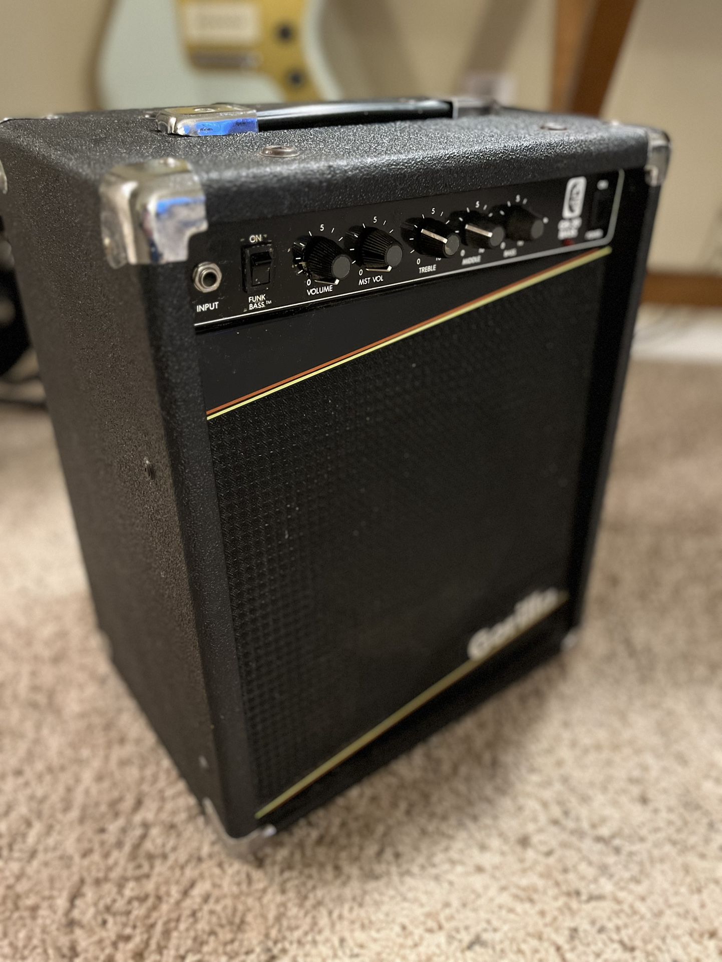 Gorilla GB30 Vintage Bass Amp