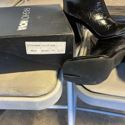 Fashion Nova Brand New Women Boots 