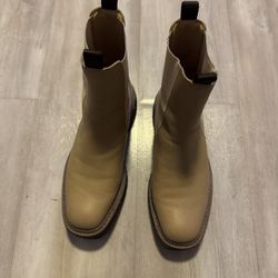 Beige Leather Boots (women)