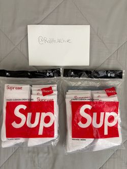 Supreme socks